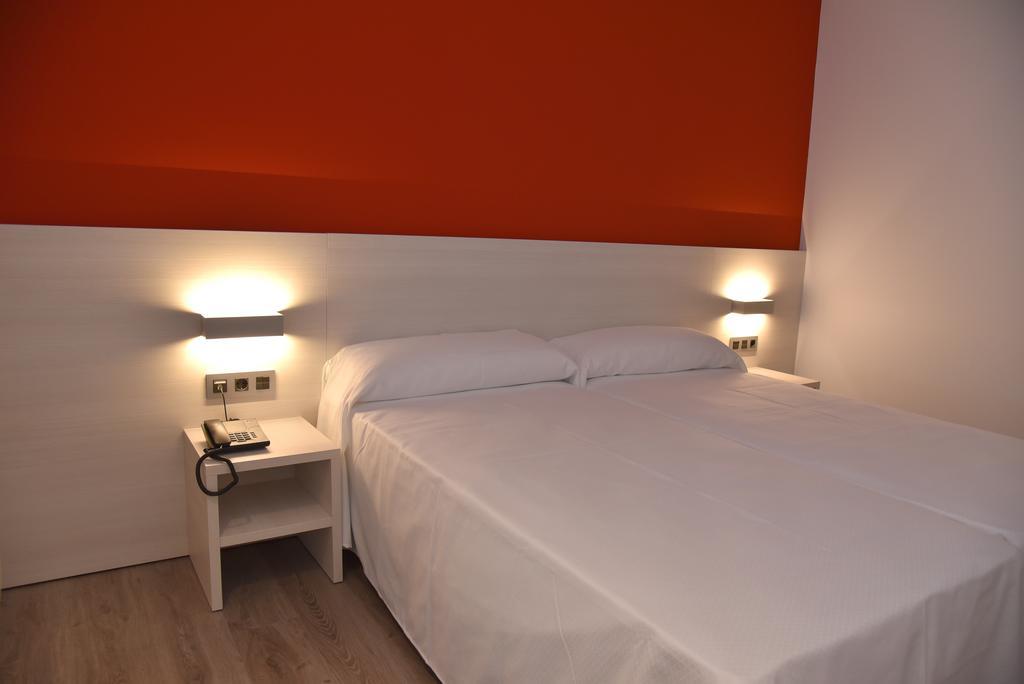 Hotel Julimar 료렛 드 마르 외부 사진